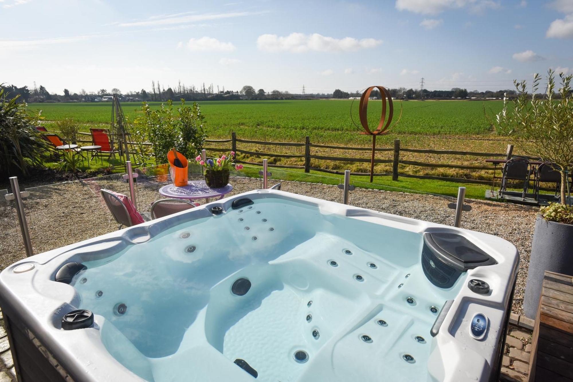 Air Maison - The Cow Shed Wow Factor Countryside Retreat Westbourne  Exterior photo