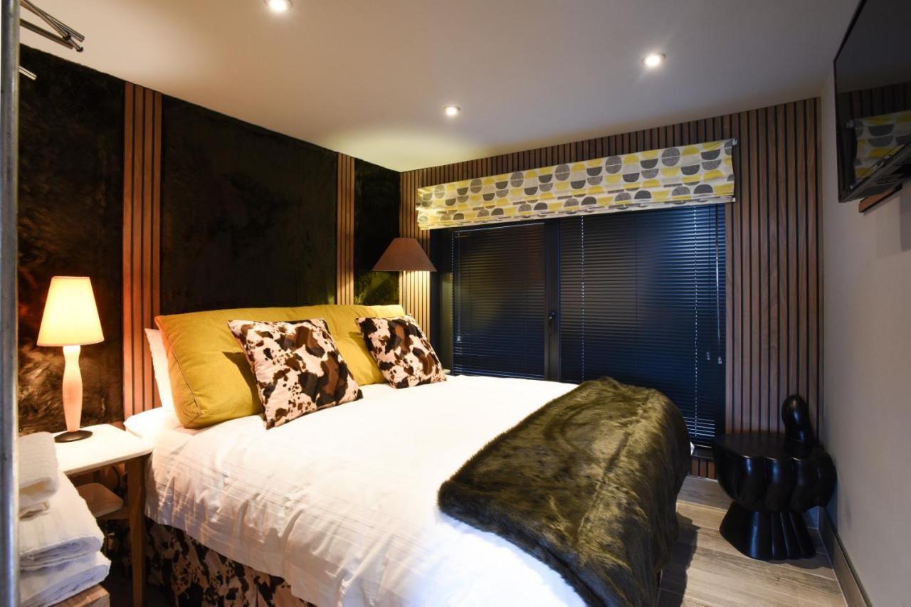 Air Maison - The Cow Shed Wow Factor Countryside Retreat Westbourne  Exterior photo