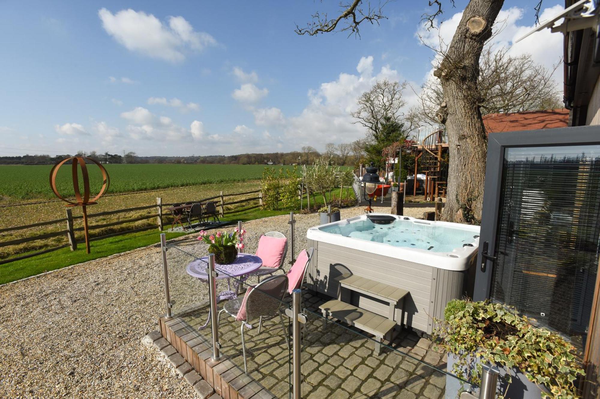 Air Maison - The Cow Shed Wow Factor Countryside Retreat Westbourne  Exterior photo